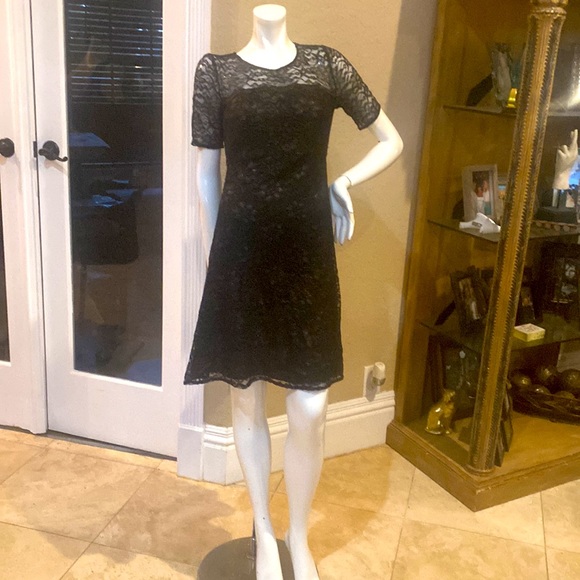 Donna Morgan for Pea In The Pod Black/Gold Lace Maternity Dress Sz S - Picture 2 of 8